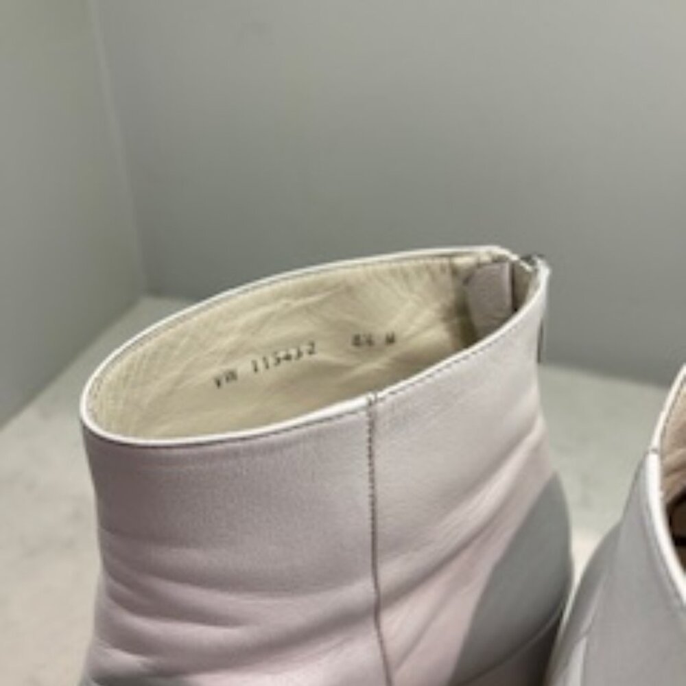 Stuart Weitzman Booties - Picture 4 of 8